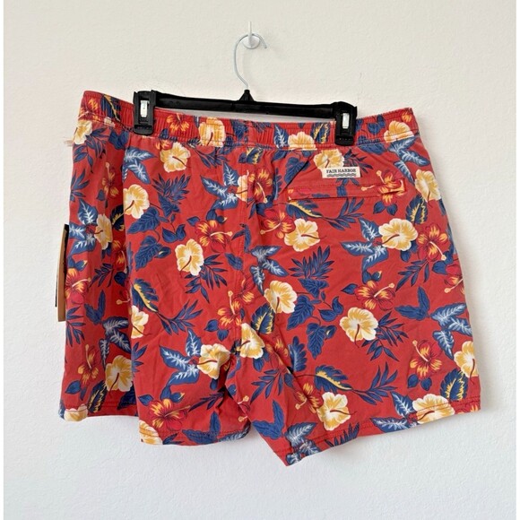 Fair‎ Harbor The Bungalow Water Repellent Swim Trunks Red Tropical Size XXL NWT - Picture 2 of 13